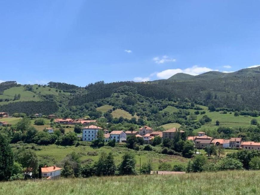 En Preciosa Casa De Indiano En Noriega, Asturias * Noriega